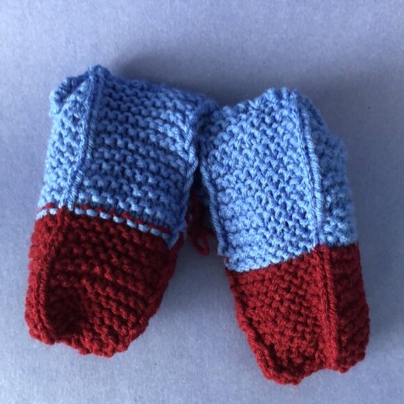 Vintage Handmade Knitted Burgundy Blue Children’s Slipper Booties - Picture 3 of 3
